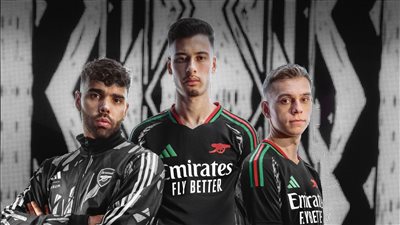 بألوان الوحدة الإفريقية.. أرسنال يعلن عن قميصه الاحتياطي للموسم الجديد (صور)