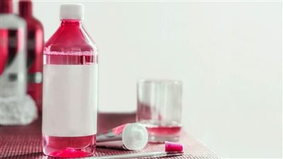 كيف نعالج تقرحات الفم فى المنزل؟ 