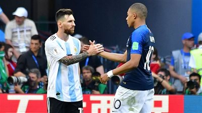 من مسؤول رفيع المستوى.. الأرجنتين تعتذر لـ فرنسا بعد الهتافات العنصرية