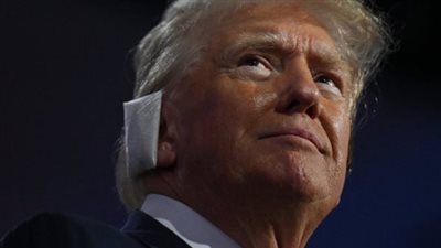 فيديو يوثق أول ظهور علنى لترامب بعد محاولة اغتياله