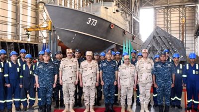 الفريق أول عبد المجيد صقر يلتقى برجال القوات المسلحة بالمنطقة الشمالية وقيادة القوات البحرية