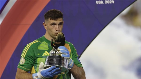 إيميليانو مارتينيز يدخل تاريخ كوبا أمريكا ويحقق إنجازا فرديا جديدا