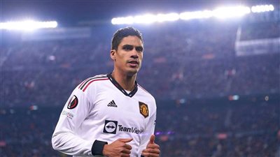 المخضرم فاران على أبواب كومو الإيطالي في صفقة مجانية