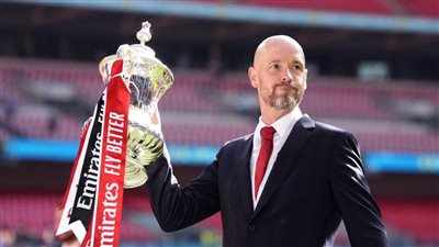 تين هاج: البقاء للأقوى هذا الموسم.. ونريد تغطية كل مراكز مانشستر يونايتد