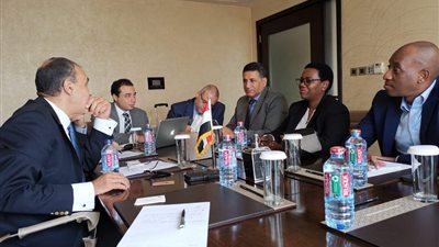 وزير الخارجية يلتقي مع نائبة رئيس مفوضية الاتحاد الأفريقي