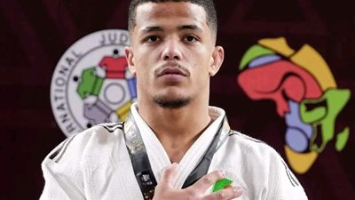 تصعيد في أزمة انسحاب الجزائري مسعود دريس.. فتح تحقيق حول ملابسات الواقعة