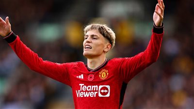 غارناتشو نجم مانشستر يونايتد يظهر بقميص الاتحاد السعودي (صور)