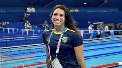 أولمبياد باريس.. طرد سباحة برازيلية بسبب هروبها للتنزه مع خطيبها