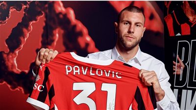 رسميا.. ميلان يعلن ضم المدافع الصربي بافلوفيتش