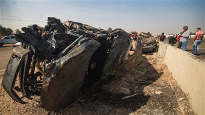 وفاة 3 منتجين مصريين في حادث سير مروع على طريق الضبعة