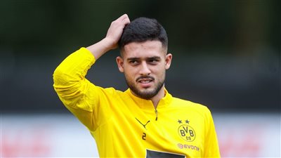 رسميا.. بوروسيا دورتموند يعلن ضم المدافع البرازيلي يان كوتو