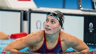 تجريد سبّاحة أمريكية من الميدالية في أولمبياد باريس.. ما القصة؟