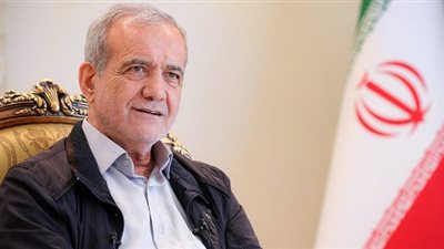 جراح القلب.. الرئيس الإيراني الجديد عبارة عن مجموعة من التناقضات