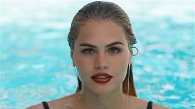 بسبب جمالها وملابسها.. طرد سباحة من القرية الأولمبية في أولمبياد باريس 2024