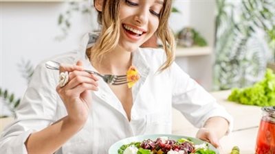 أكلات للحامل في الشهور الأولى.. نظام غذائي للأم لدعم نمو الجنين