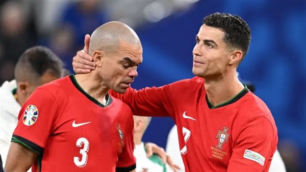 برسالة مؤثرة.. رونالدو يودع بيبي بعد اعتزاله برسالة مؤثرة.. رونالدو يودع بيبي بعد اعتزاله