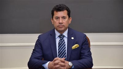 وزير الرياضة يتخذ إجراءات عاجلة بشأن اتهام لاعب مصارعة بالتحرش في باريس