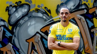 رسميا.. فالفيك الهولندي يعلن ضم اللاعب المصري أمير عادل