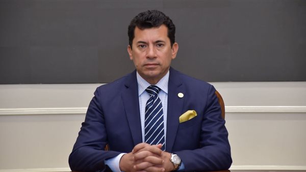 وزير الرياضة يتخذ إجراءات عاجلة بشأن اتهام لاعب مصارعة بالتحرش في باريس وزير الرياضة يتخذ إجراءات عاجلة بشأن اتهام لاعب مصارعة بالتحرش في باريس