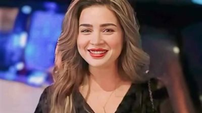 بعد منشور غامض.. مى عز الدين تتصدر مواقع التواصل.. كيف رد نجوم الفن؟