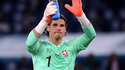 رسميا.. يان سومر يعلن اعتزاله اللعب الدولي