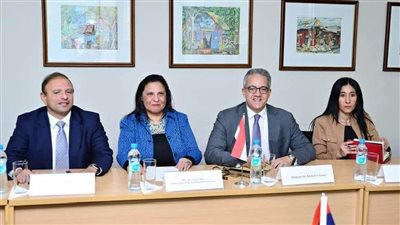 المرشح المصري لمنصب مدير عام اليونسكو يزور موريشيوس ويلتقي عدد من كبار المسئولين