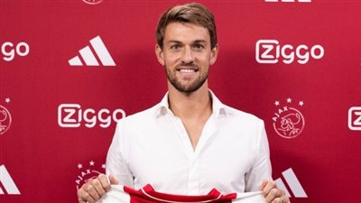 رسميا.. أياكس الهولندي يعلن ضم روجاني مدافع يوفنتوس