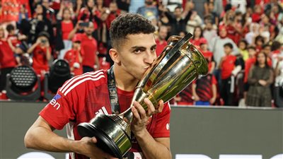 هل يرحل كوكا؟.. مصدر من الأهلي يكشف لـ 