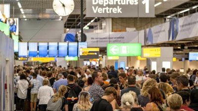 إلغاء جميع الرحلات في مطار آيندهوفن
