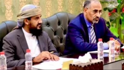 ماذا يُمثل قرار الزُبيدي بتكليف أبو زرعة المحرمي بالإشراف على الملف الأمني ومكافحة الإرهاب في الجنوب باليمن؟