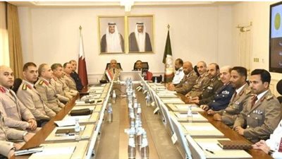 الفريق أحمد خليفة يعود إلى أرض الوطن عقب زيارته الرسمية إلى قطر