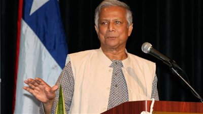 رئيس الحكومة المؤقتة في بنجلاديش يبدأ مشاورات لوضع خارطة طريق للانتخابات