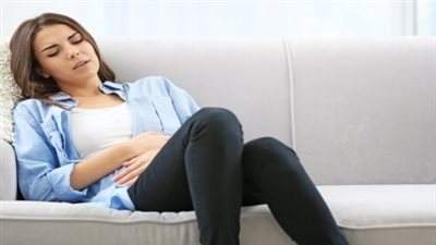 هل الإسهال من أعراض الدورة الشهرية.. السر في هرموني الاستروجين والبروجيسترون