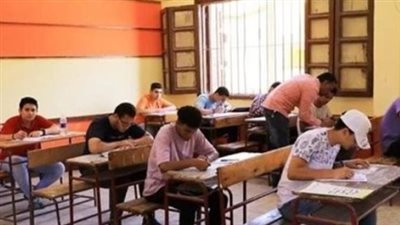 طلاب الثانوية العامة 2024 دور ثان يؤدون اليوم امتحان الديناميكا