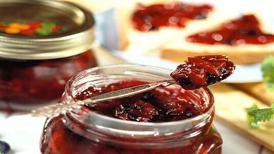 طريقة عمل مربى البلح الأسود بالقرنفل.. لسندوتشات المدارس