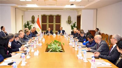 وزير الخارجية يلتقى مع عدد من رموز الإعلام وقادة الرأي والكتاب والأكاديميين