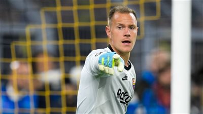 تير شتيجن: نوير أصابني بالإحباط في منتخب ألمانيا.. وكان الأمر مخيبًا للآمال