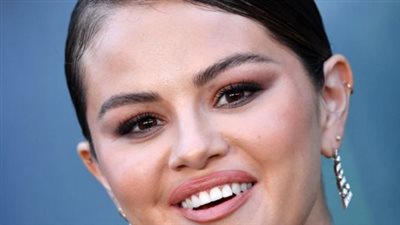  سيلينا جوميز تحصل على لقب 