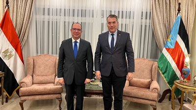 السفير المصري لدى جنوب السودان يلتقي المبعوث السويسري الخاص للقرن الإفريقي 