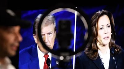 ترامب يعلق على مناظرته مع هاريس.. تصريحات نارية 