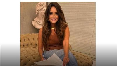 الفنانة زينة تنضم لـ فيلم 