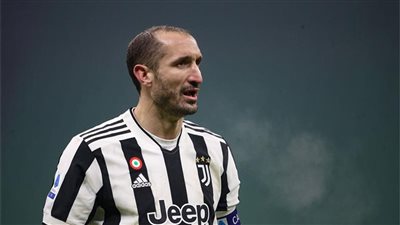 يوفنتوس يعلن عودة قائده السابق كيليني في منصب جديد