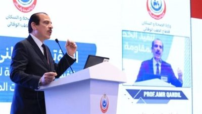 ما هي خطة الفحص الطبي للطلاب داخل المنشآت التعليمية؟