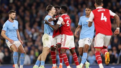 مفاجآت في التشكيل الرسمي لقمة مانشستر سيتي وأرسنال بالدوري الإنجليزي