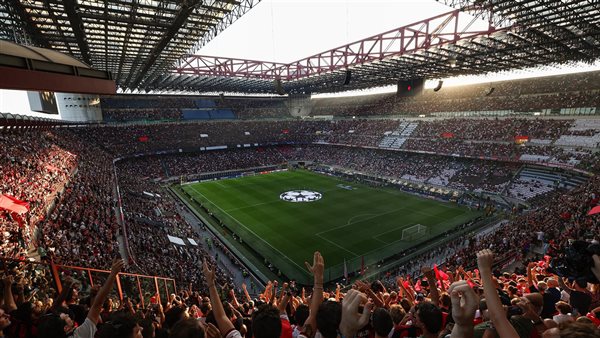 بعد قرن من تأسيسه.. بلدية ميلانو توافق على بيع سان سيرو لميلان وإنتر وهدمه