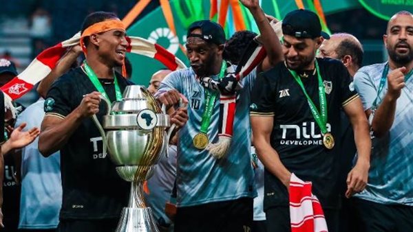 نادي الزمالك يصرف مكافآت خاصة للاعبين بعد التتويج بالسوبر الأفريقي