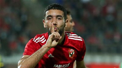 استمرت 3 ساعات.. تفاصيل جلسة تحقيق الأهلي مع أحمد قندوسي بعد تصريحاته