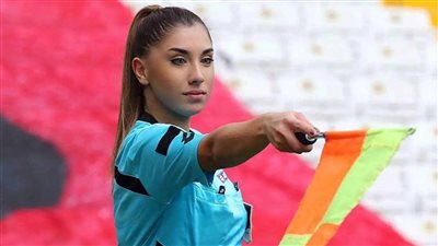 بسبب فضيحة أخلاقية.. إيقاف حكمة تركية مدى الحياة 