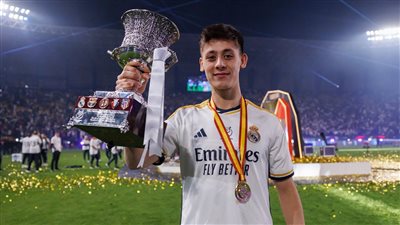 بقيادة مورينيو.. خطوة مفاجئة من فنربخشة تجاه أردا جولر