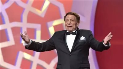 بعد الحديث عن اعتزال عادل امام... كيف يقضي الزعيم أيامه؟